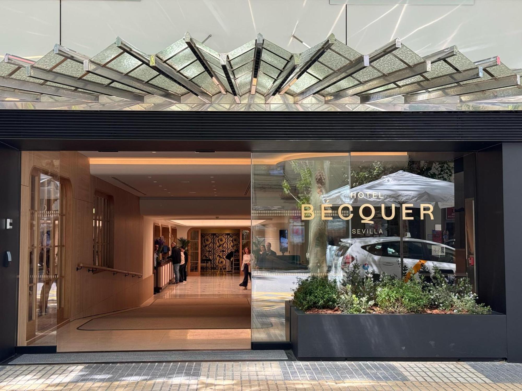 Hotel Becquer — Photos 2